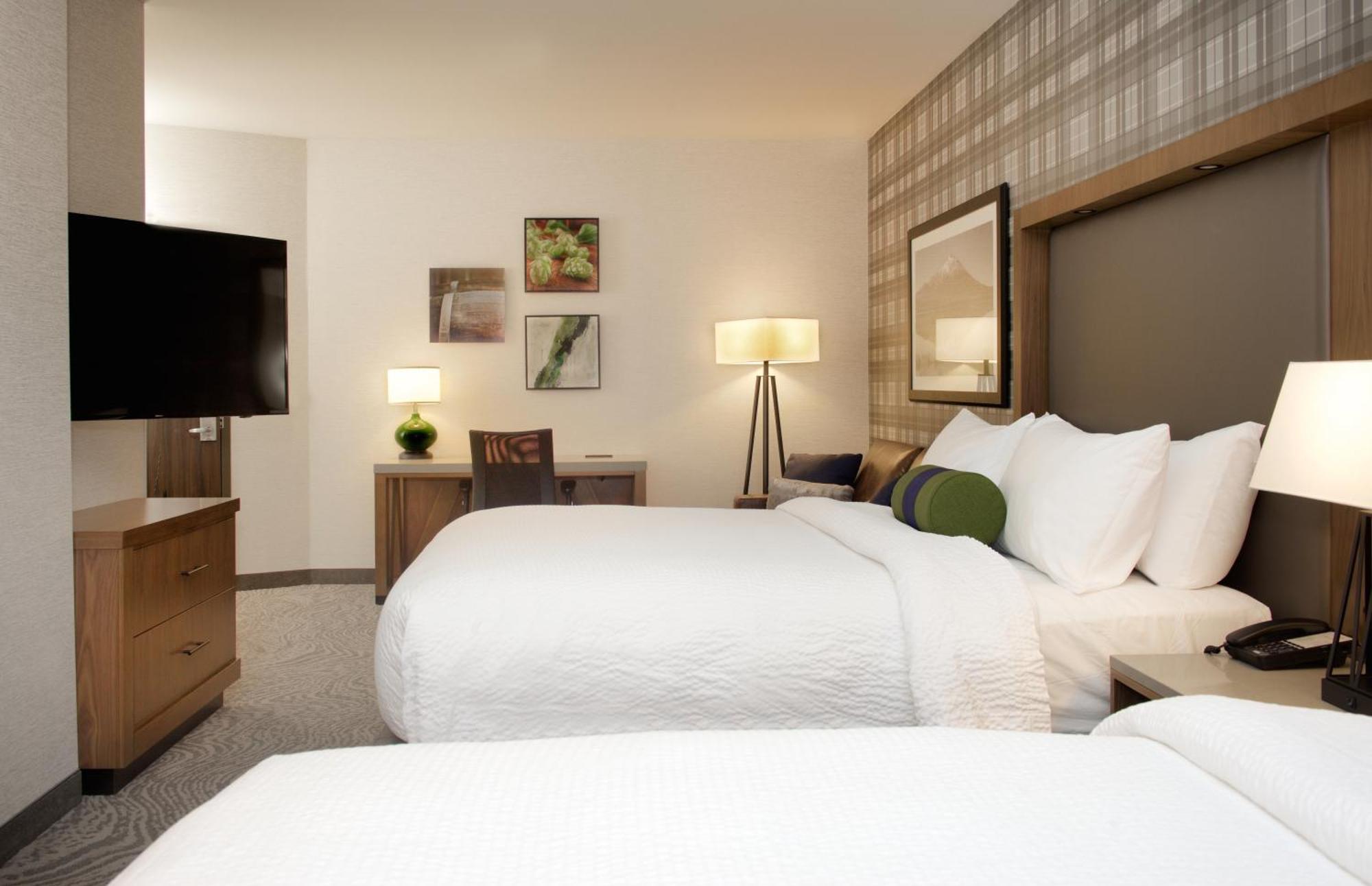 Springhill Suites By Marriott Bend Dış mekan fotoğraf