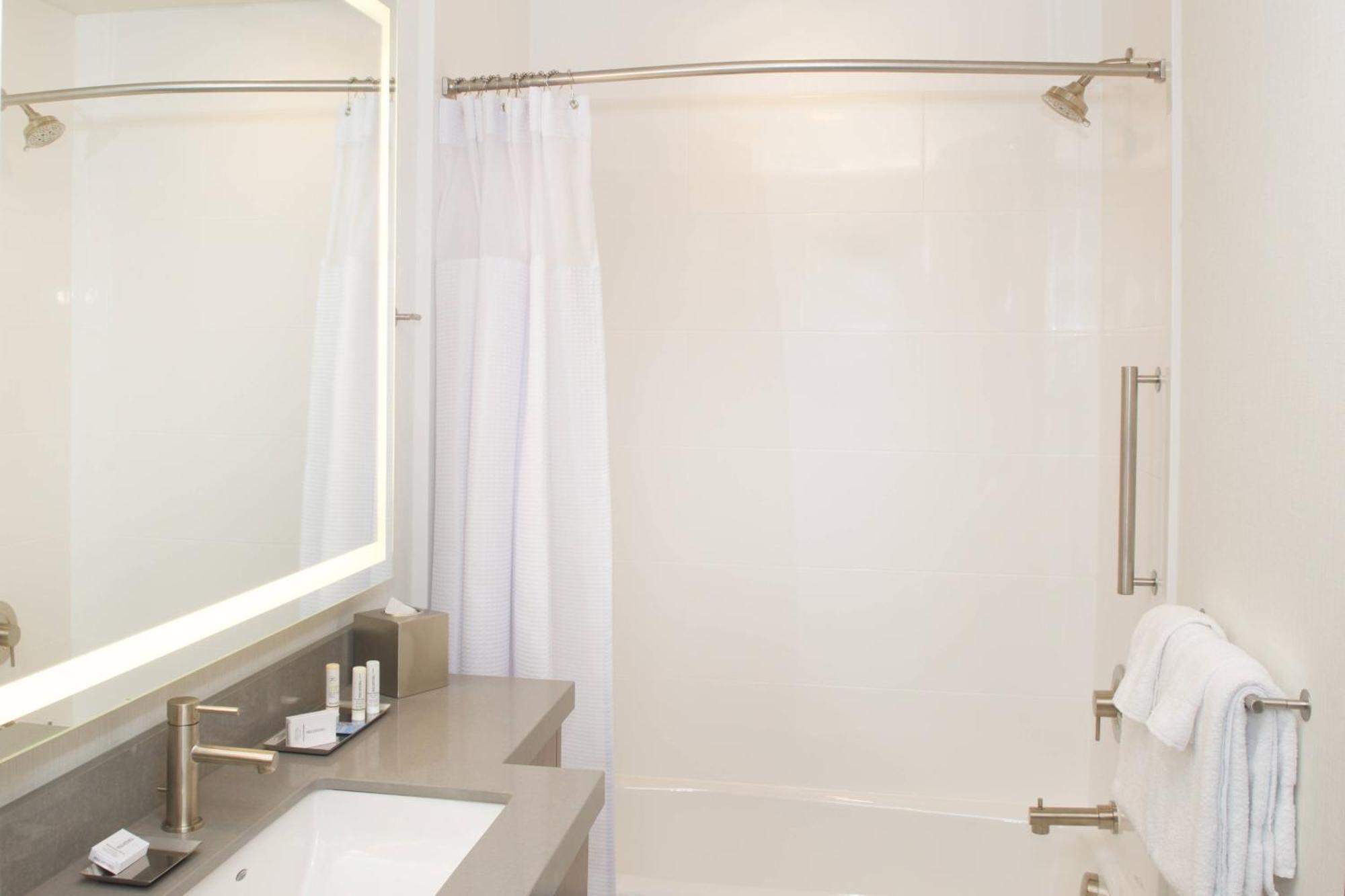 Springhill Suites By Marriott Bend Dış mekan fotoğraf