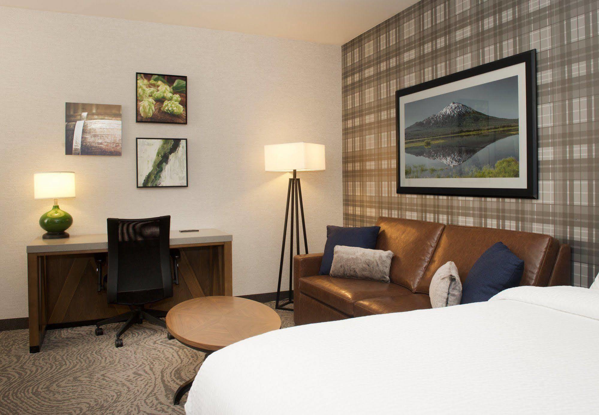 Springhill Suites By Marriott Bend Dış mekan fotoğraf